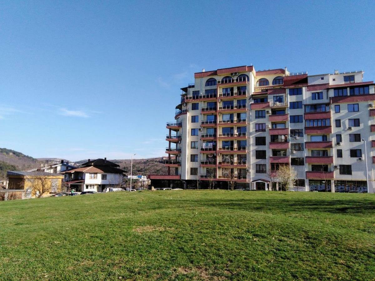 Апартамент "Скален Венец" Veliko Tarnovo Extérieur photo
