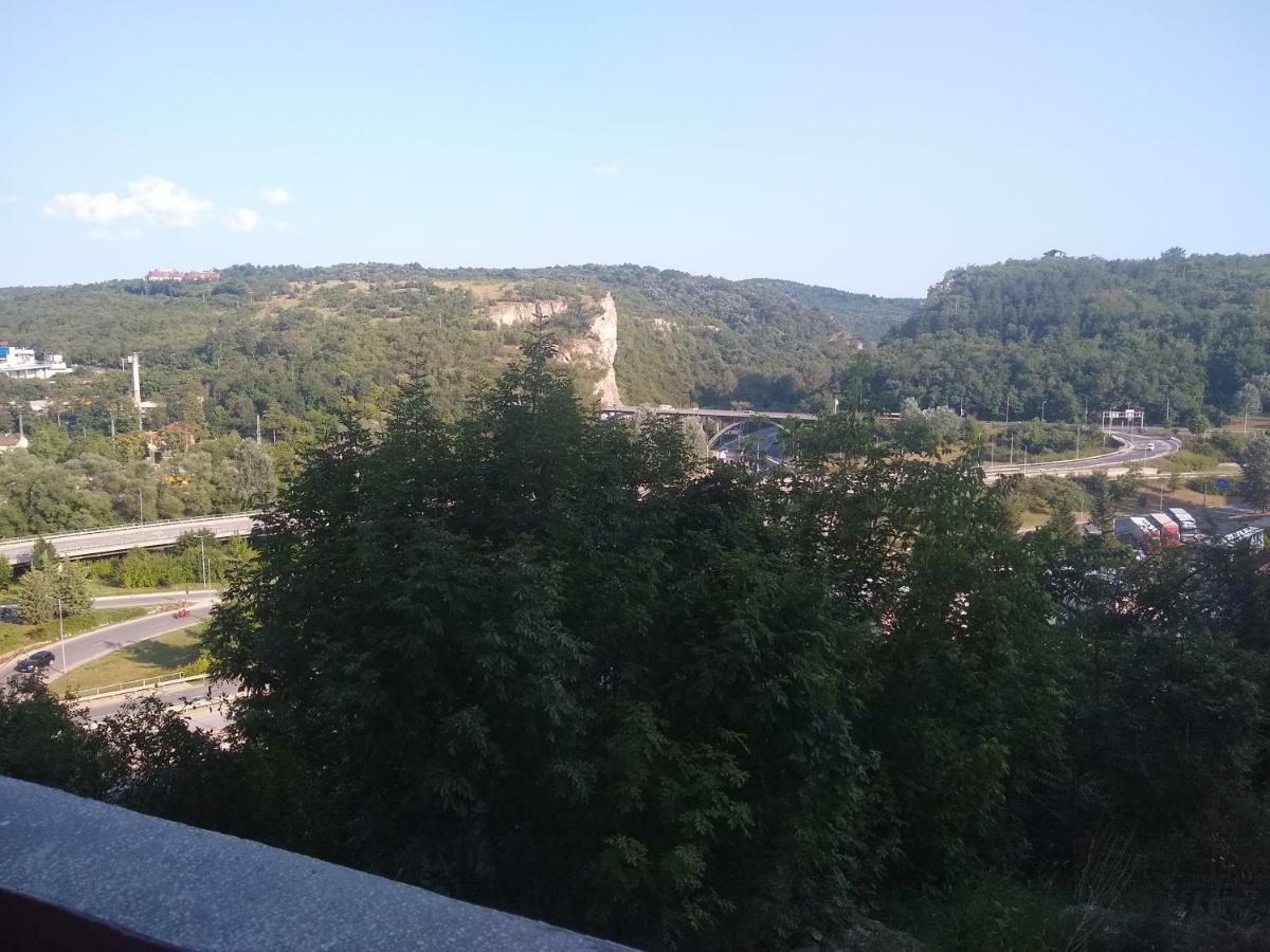 Апартамент "Скален Венец" Veliko Tarnovo Extérieur photo